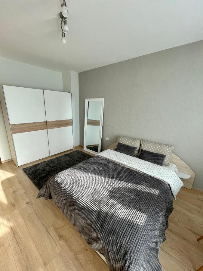 Appartamento Comfy & Stylish Varna Esterno foto