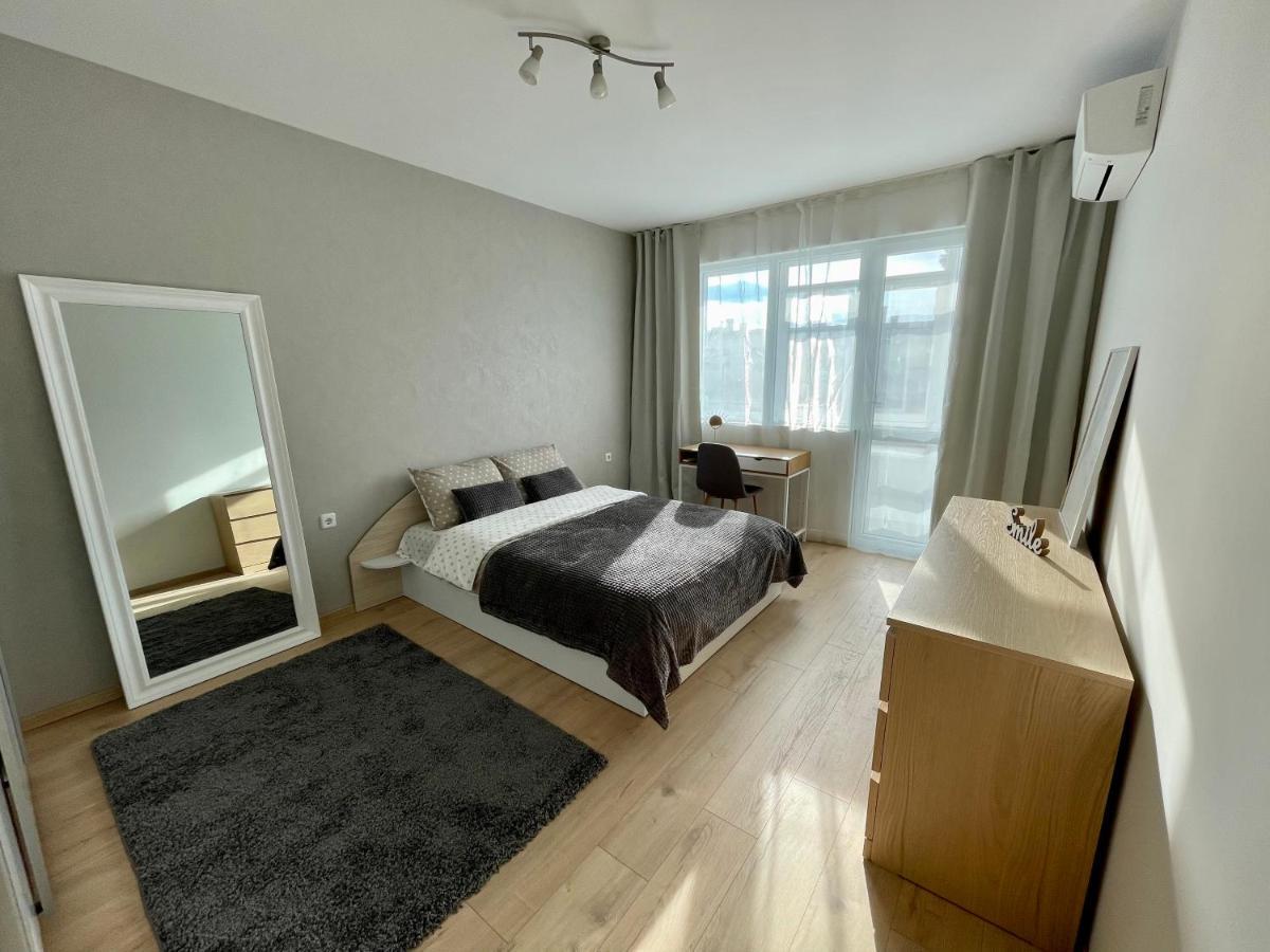Appartamento Comfy & Stylish Varna Esterno foto